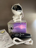 چراغ خواب کهکشانی فضانورد Astronaut Nebula Projector مدل نشسته گیتار به دست با ریموت کنترل