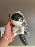 چراغ خواب کهکشانی فضانورد Astronaut Nebula Projector مدل نشسته گیتار به دست با ریموت کنترل